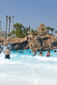 aquatica-orlando-wave-pool