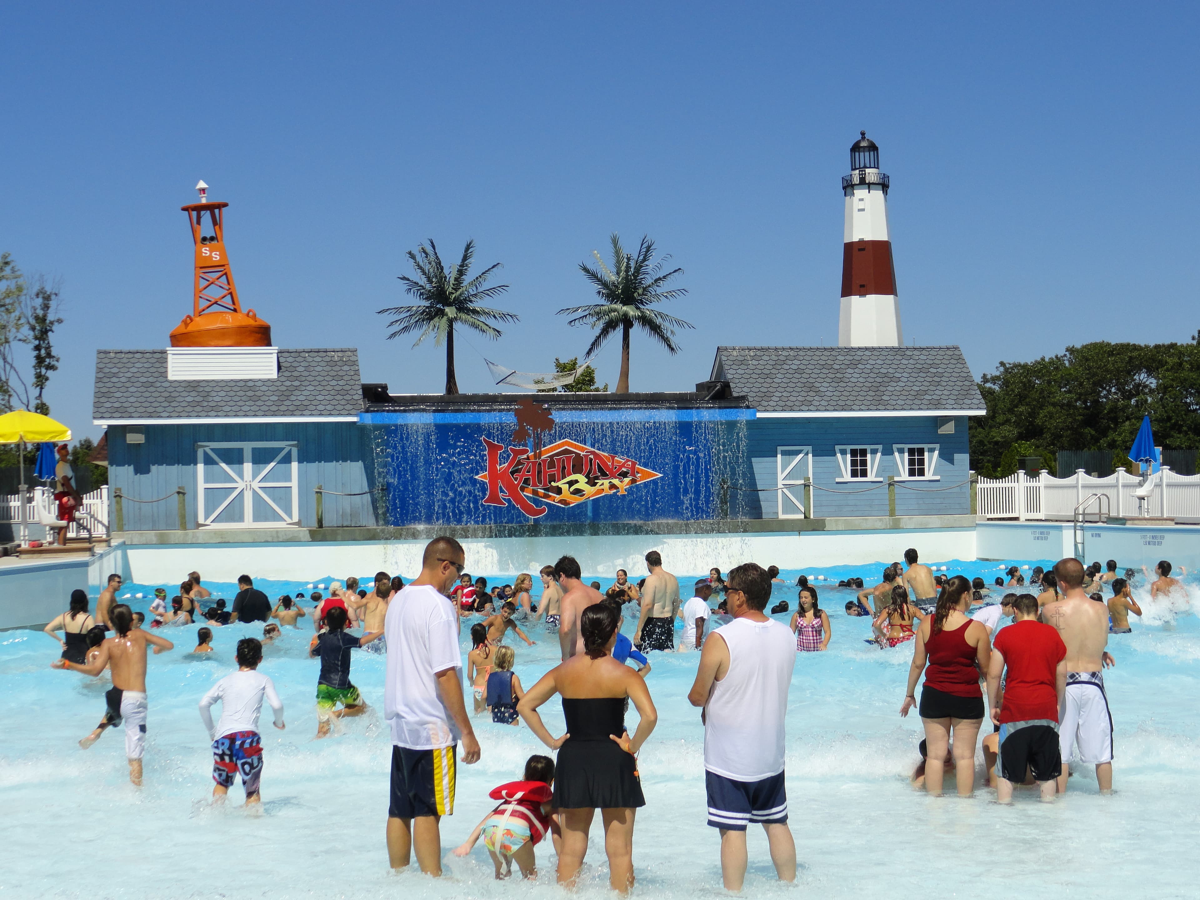 The Kahuna Bay wave pool at Splish Splash Water Park, New York
