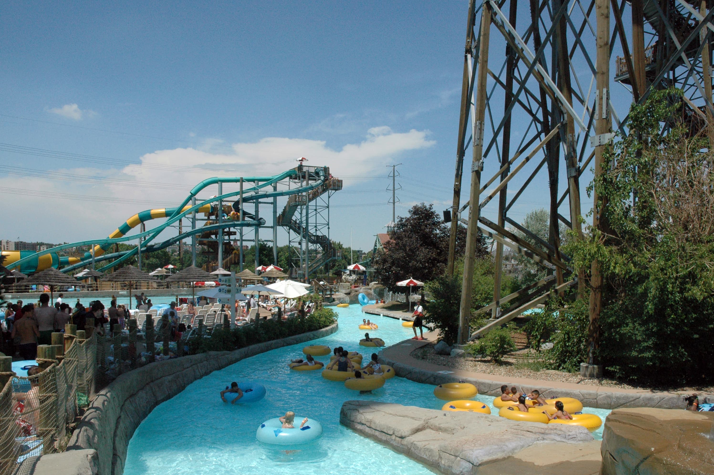 12 Unwritten Rules of Water Park Etiquette (From a Former Lifeguard)
