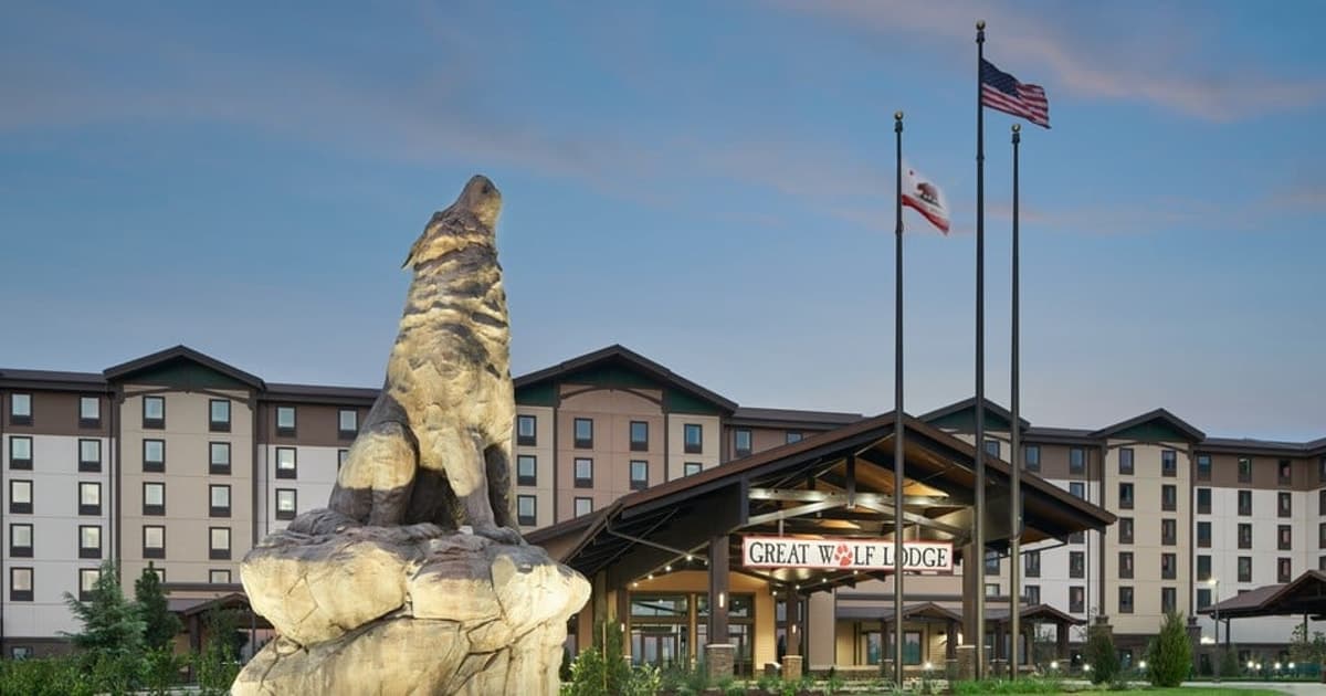 Great Wolf Lodge Northern California water park